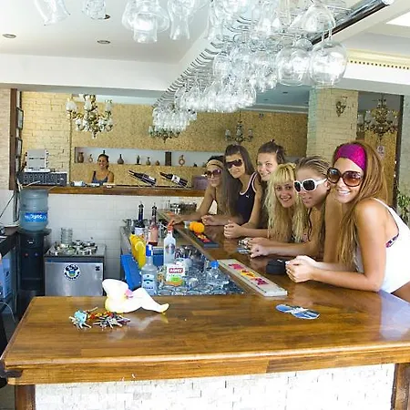 Glaros Hotel 2*